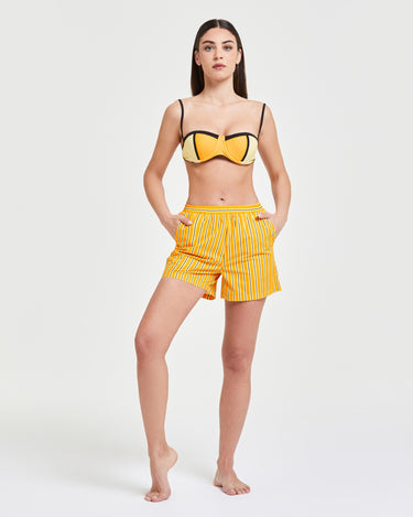 Pompea x Silvian Heach shorts con fantasia rigata