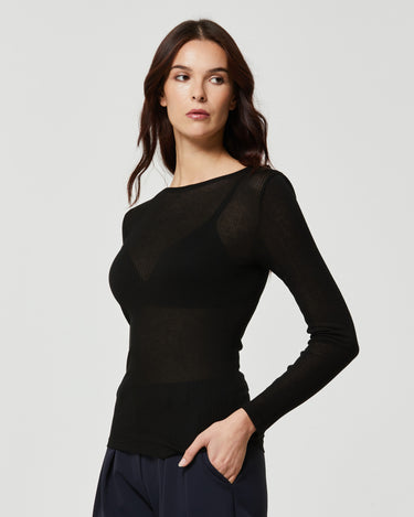 Maglia rib con scollo barchetta in modal cashmere a costine