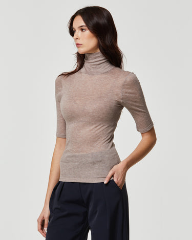 Maglia rib manica corta collo alto in modal cashmere a costine