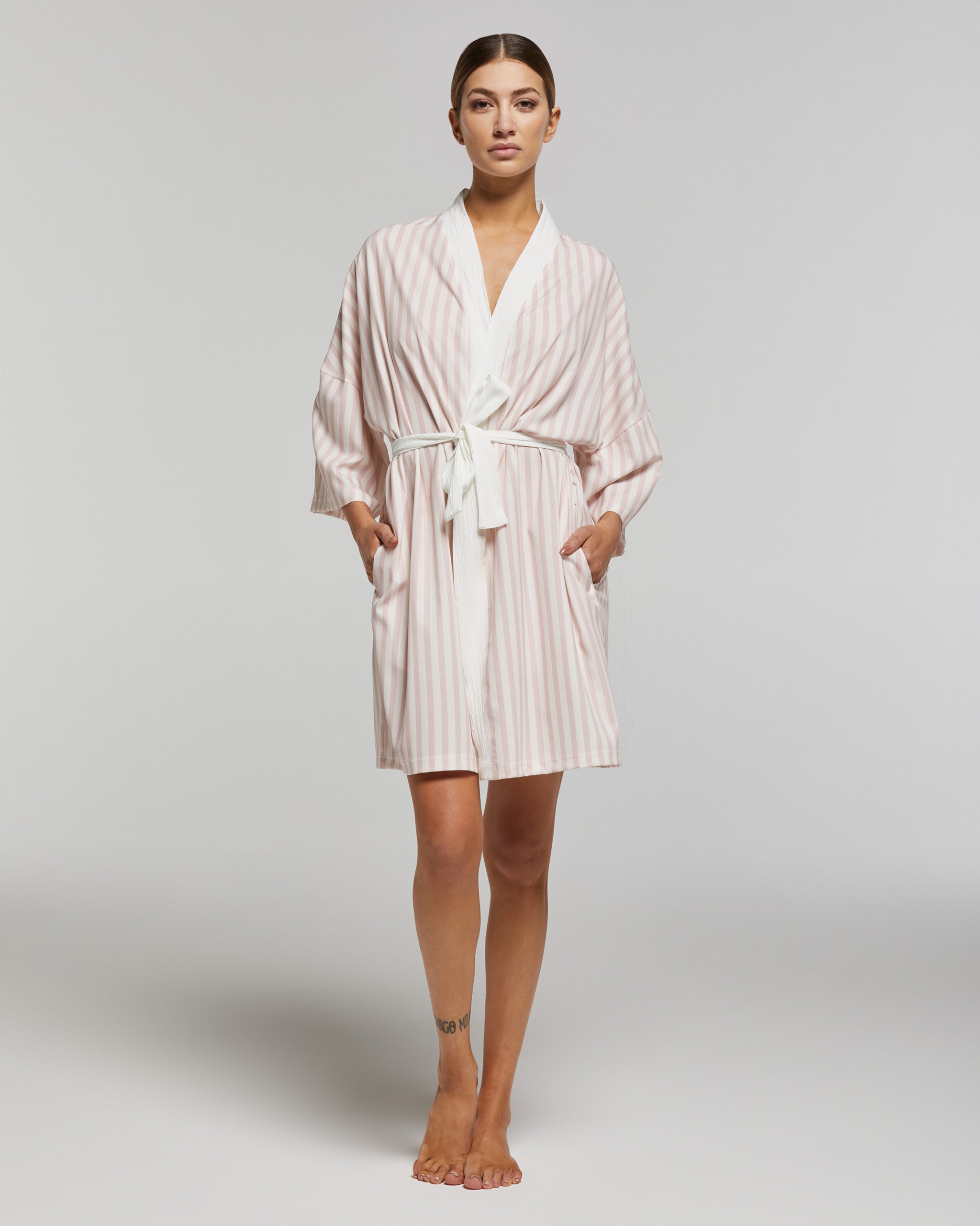 Vestaglia Minerva rosa smoke – Pompea