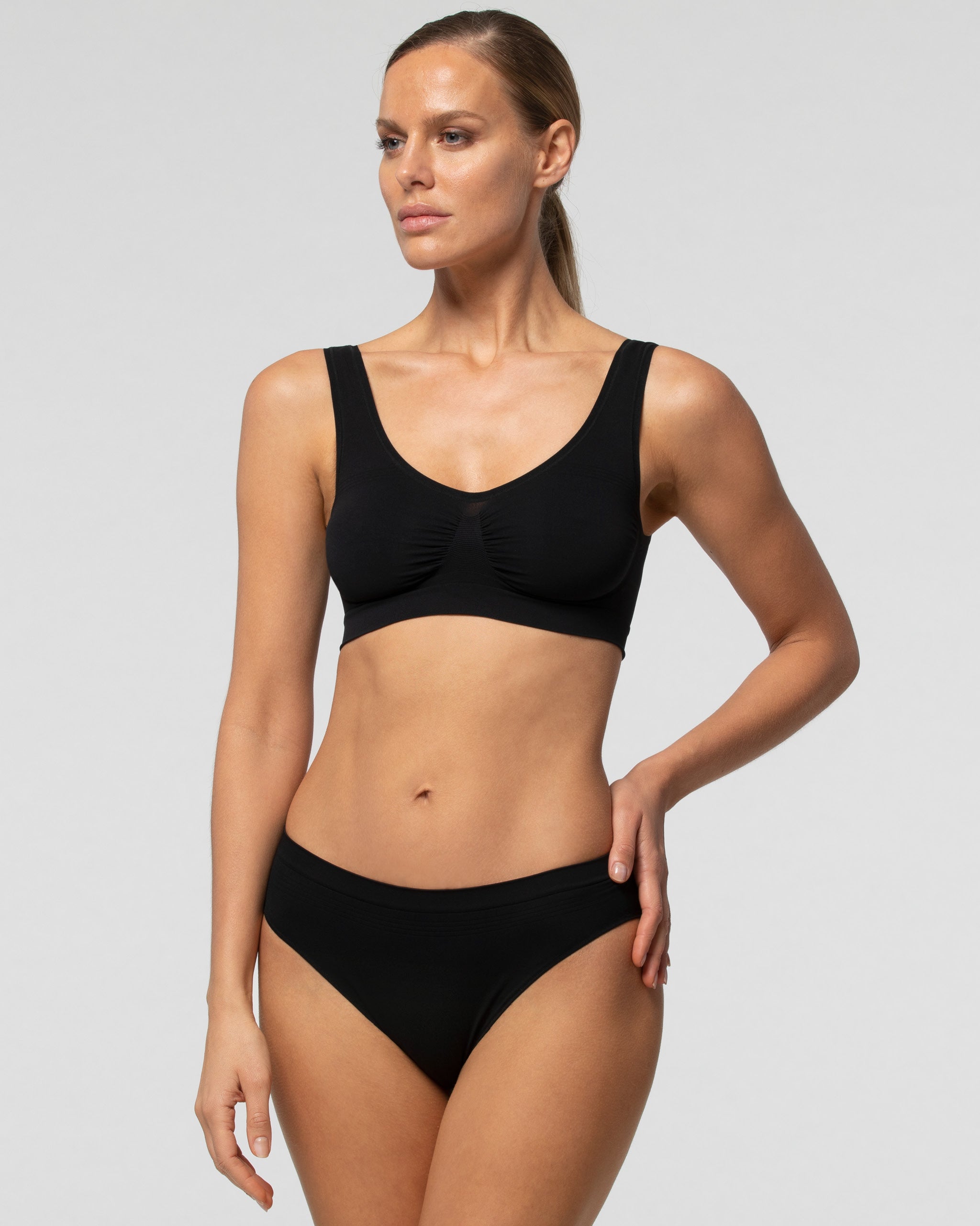 Wide strap bra, Seamless, black Women's Underwear – Pompea