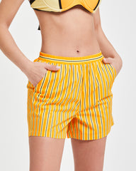 Pompea x Silvian Heach shorts con fantasia rigata