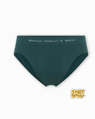 Slips homme de la rue élégante « riches, minces et beaux »