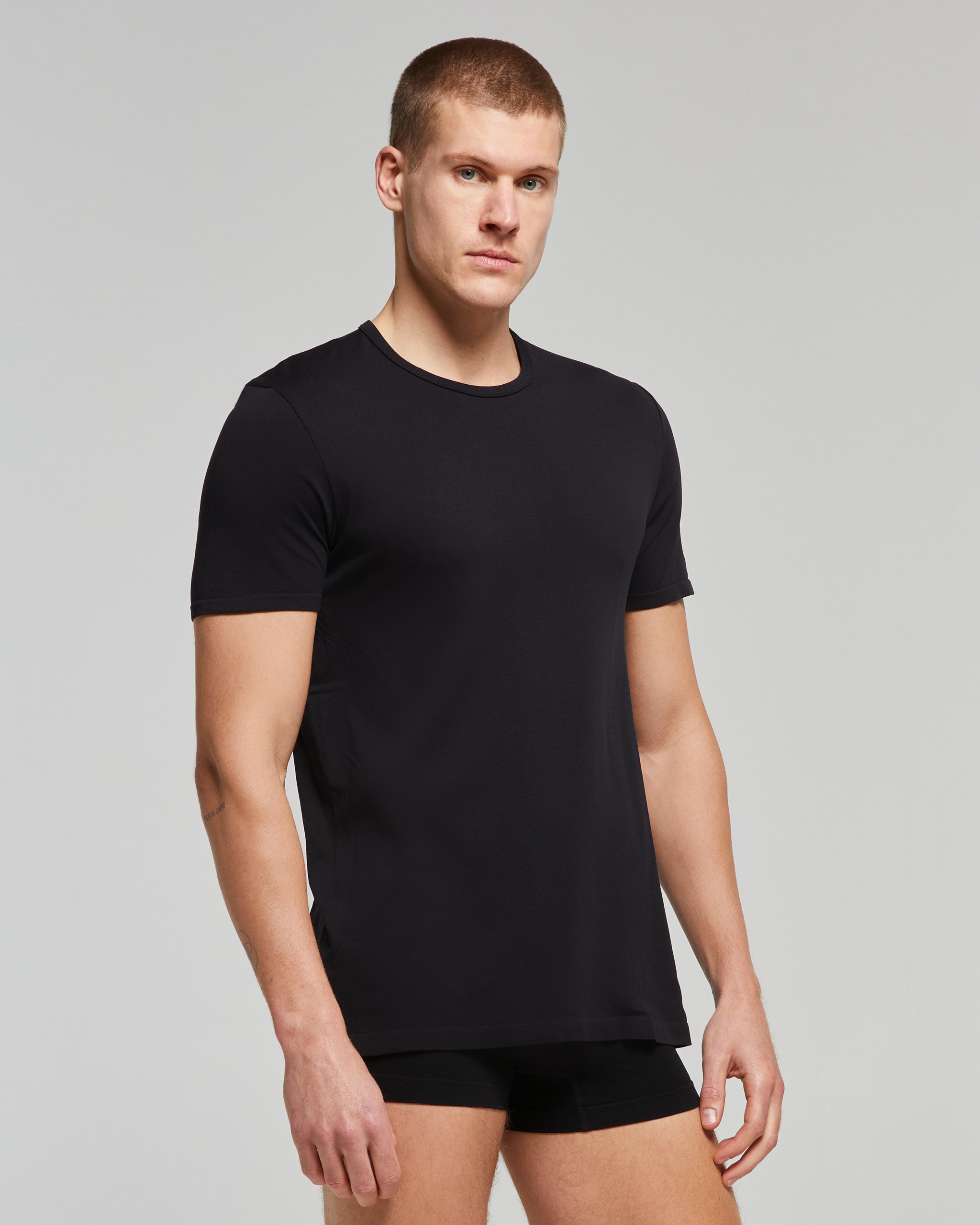T-Shirt ottima traspirabilità, Seamless, nero Intimo Uomo – Pompea