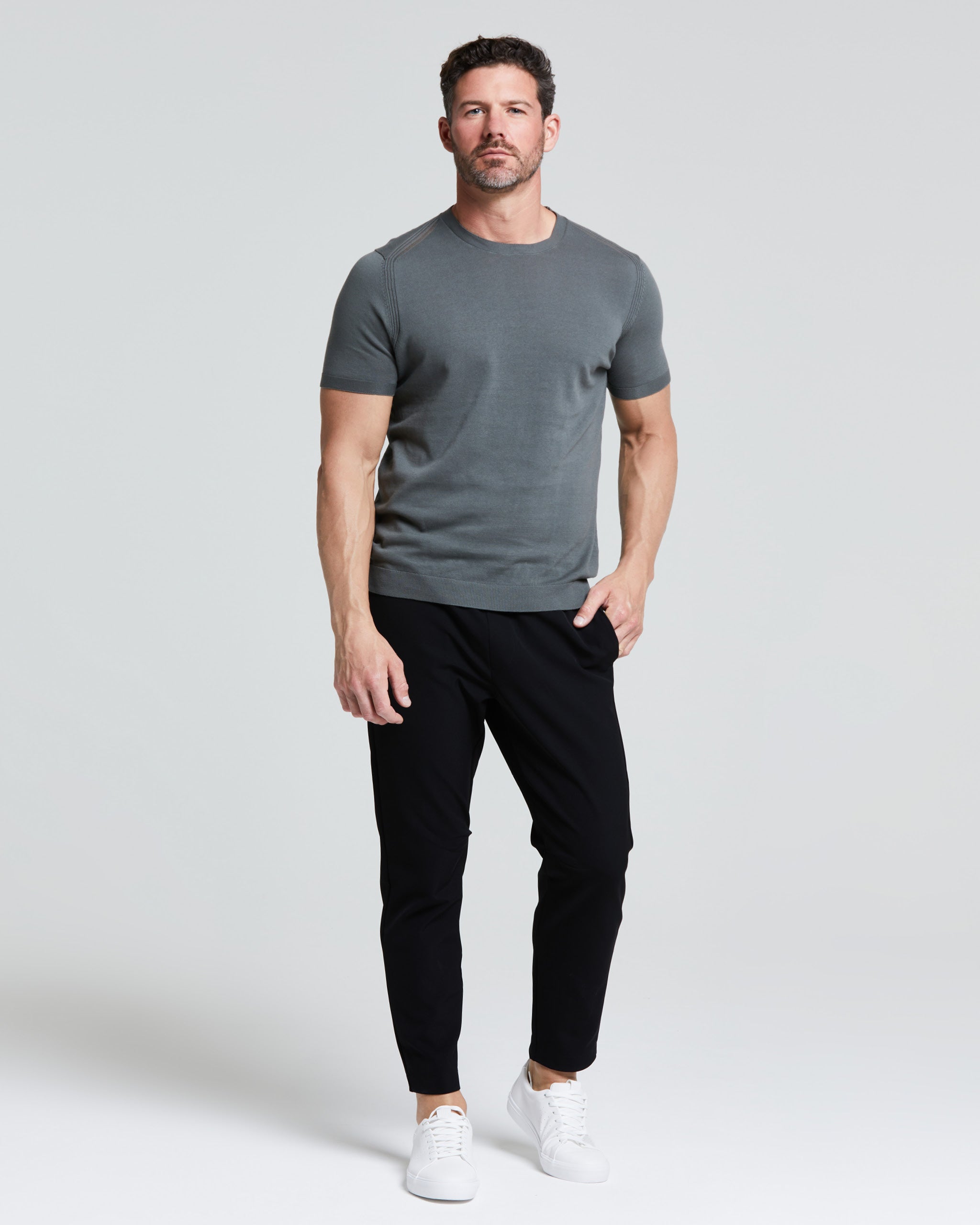 KURZÄRMELIGER ALAN-PULLOVER MIT RUNDHALS