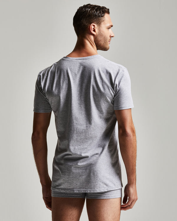 T-Shirt mit Rundhalsausschnitt und normaler Passform aus Bio-Baumwolle