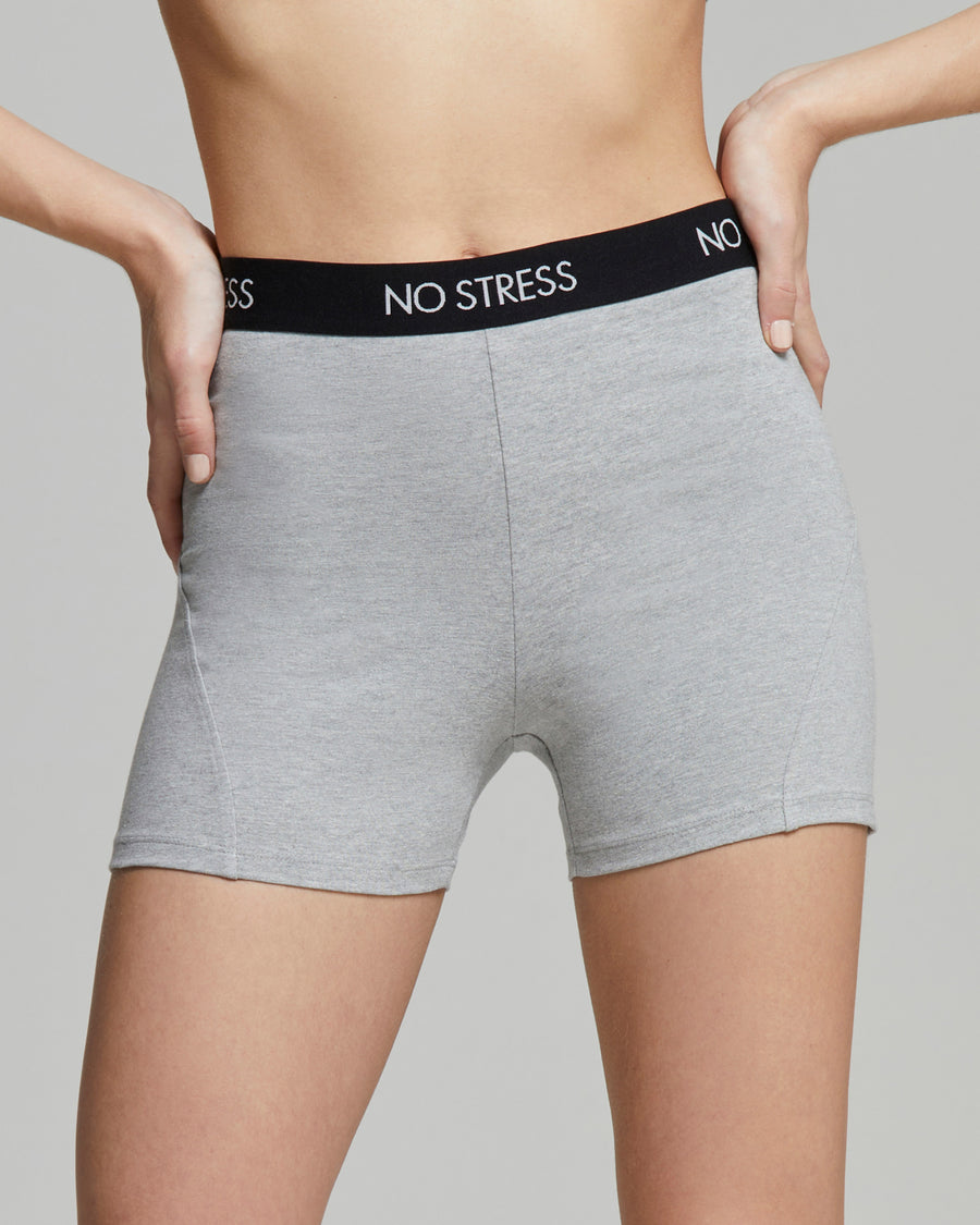 No stress women’s slim-fit sport shorts