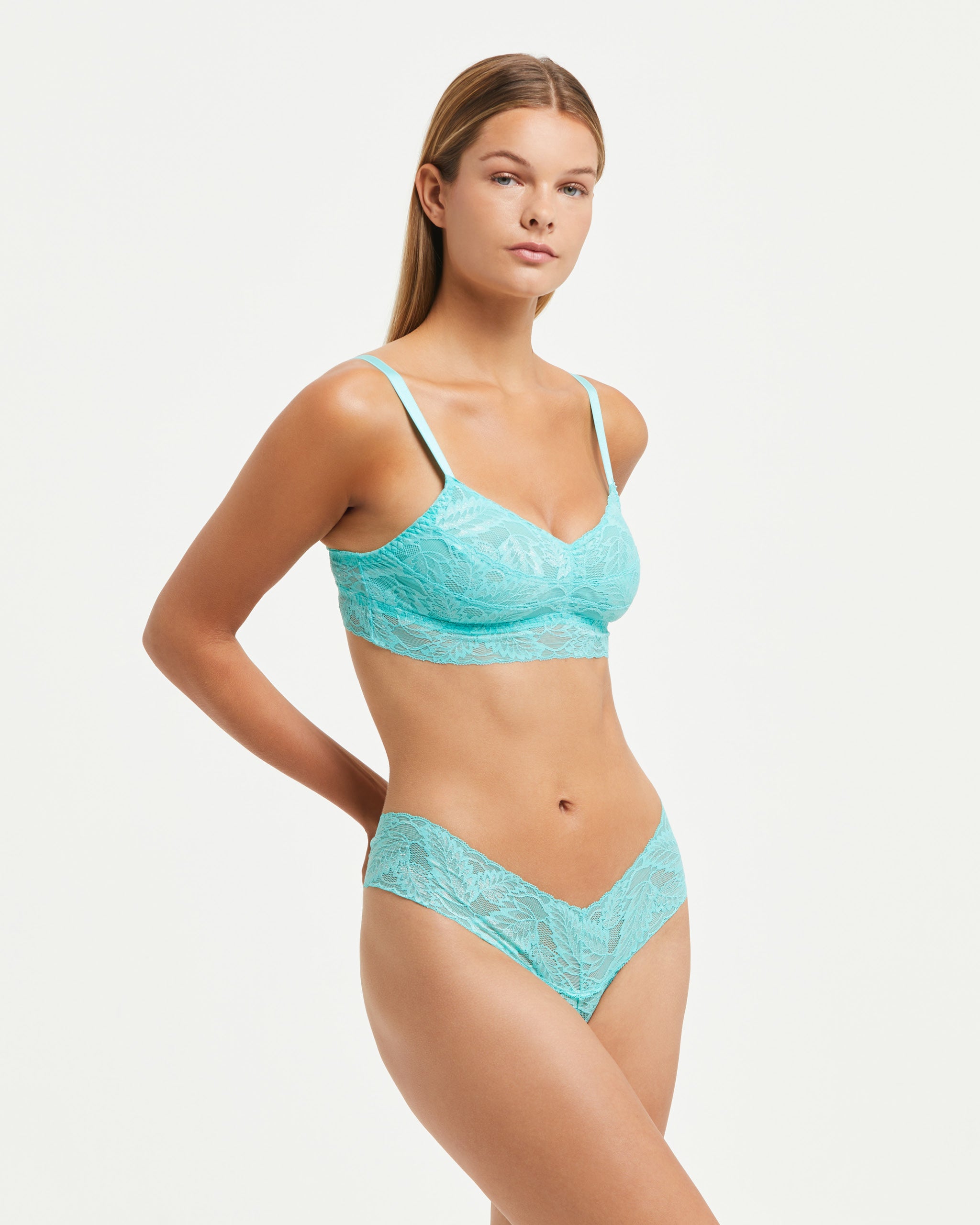 <b>Ensemble complet de sous-vêtements en dentelle coordonnée</b> (Vert aqua)