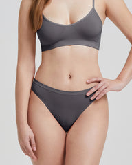 Nahtloser Slip Frau Skin Shades