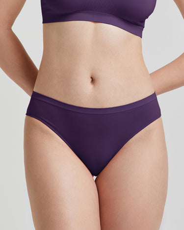 Seamless Brazilian briefs Skin Shades