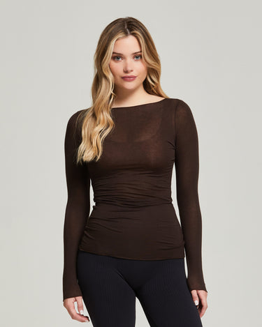 Maglia con scollo a barchetta in modal cashmere