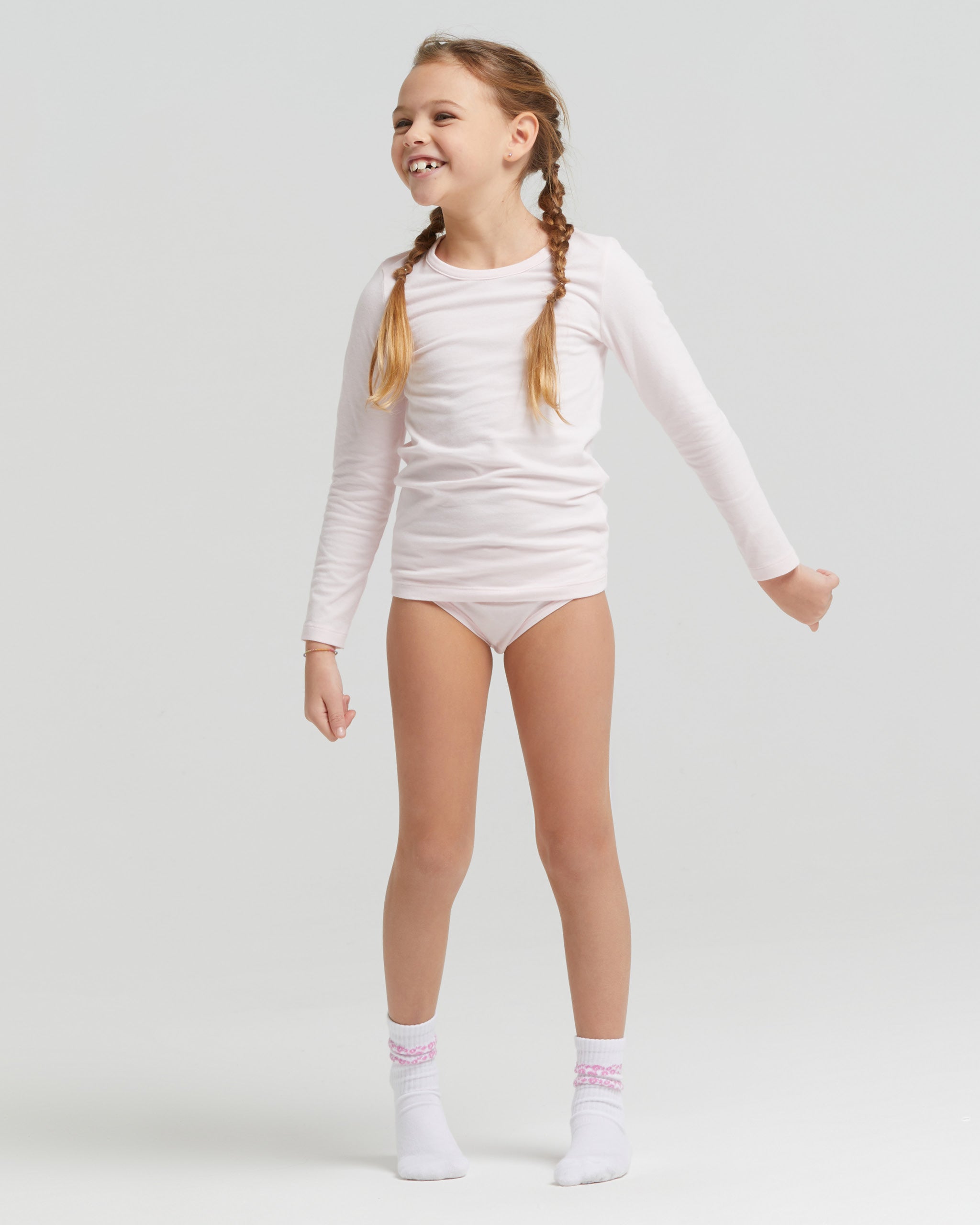 Camiseta de manga larga y cuello redondo para niña en cálido algodón orgánico