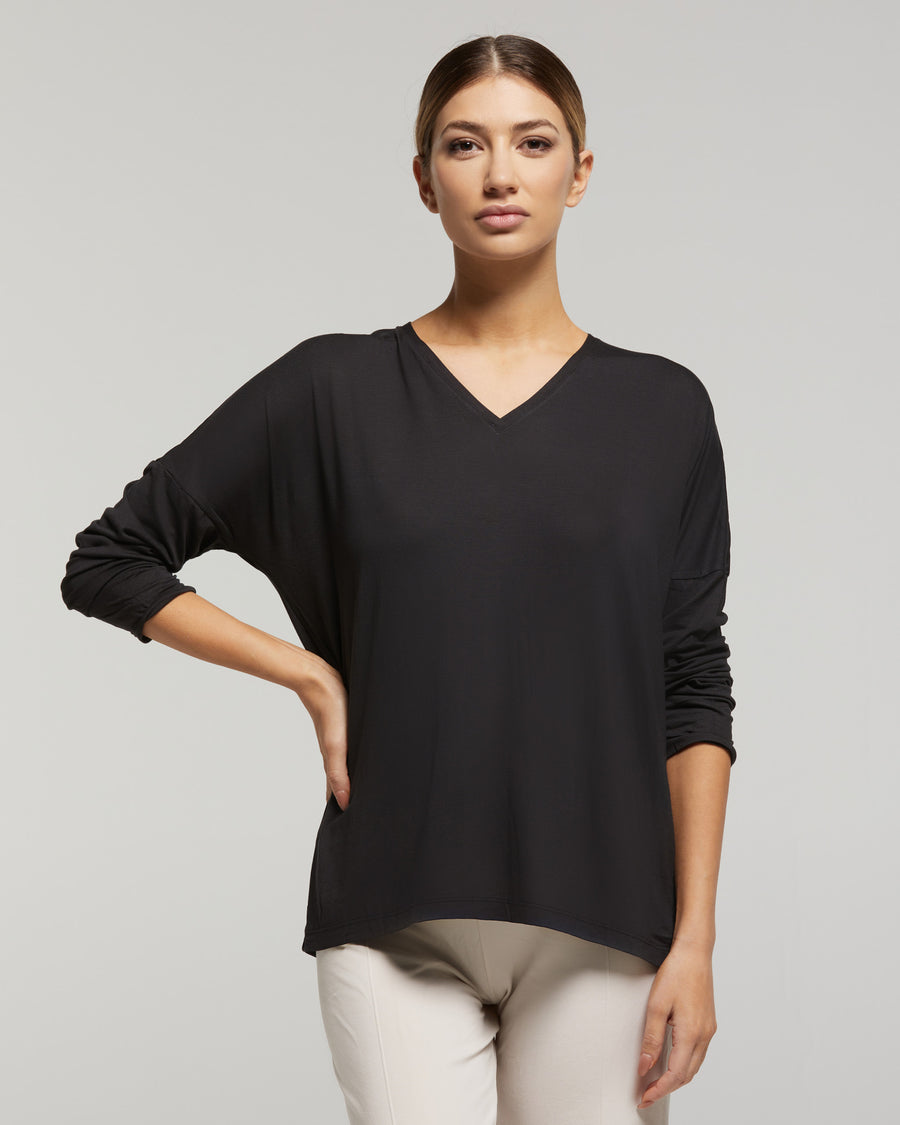 Sustainable viscose long sleeve top oversized fit