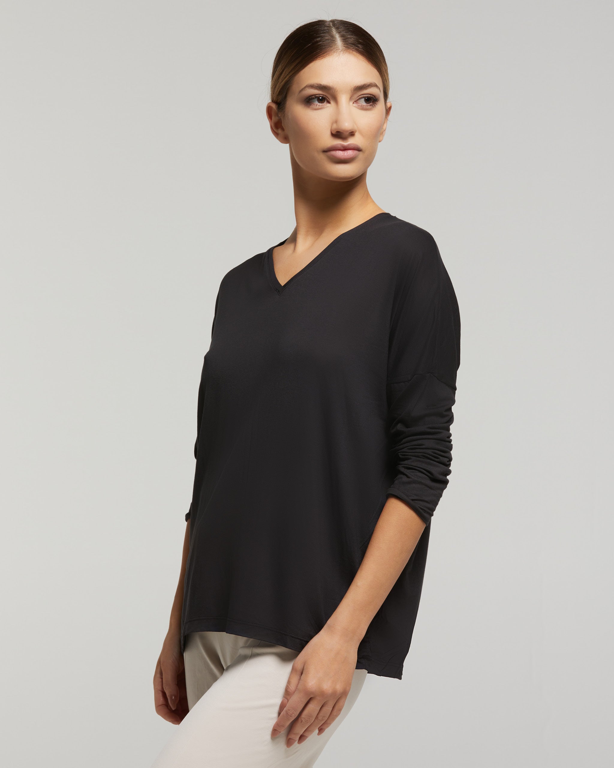 Sustainable viscose long sleeve top oversized fit