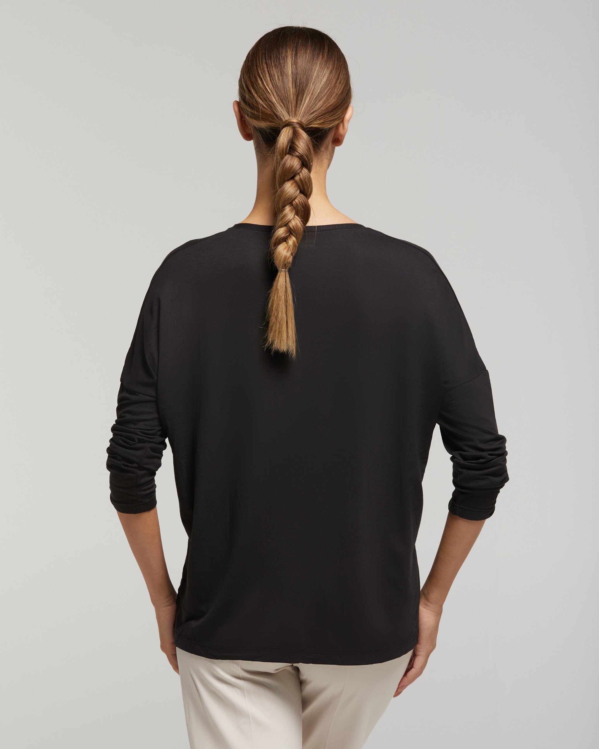 Sustainable viscose long sleeve top oversized fit