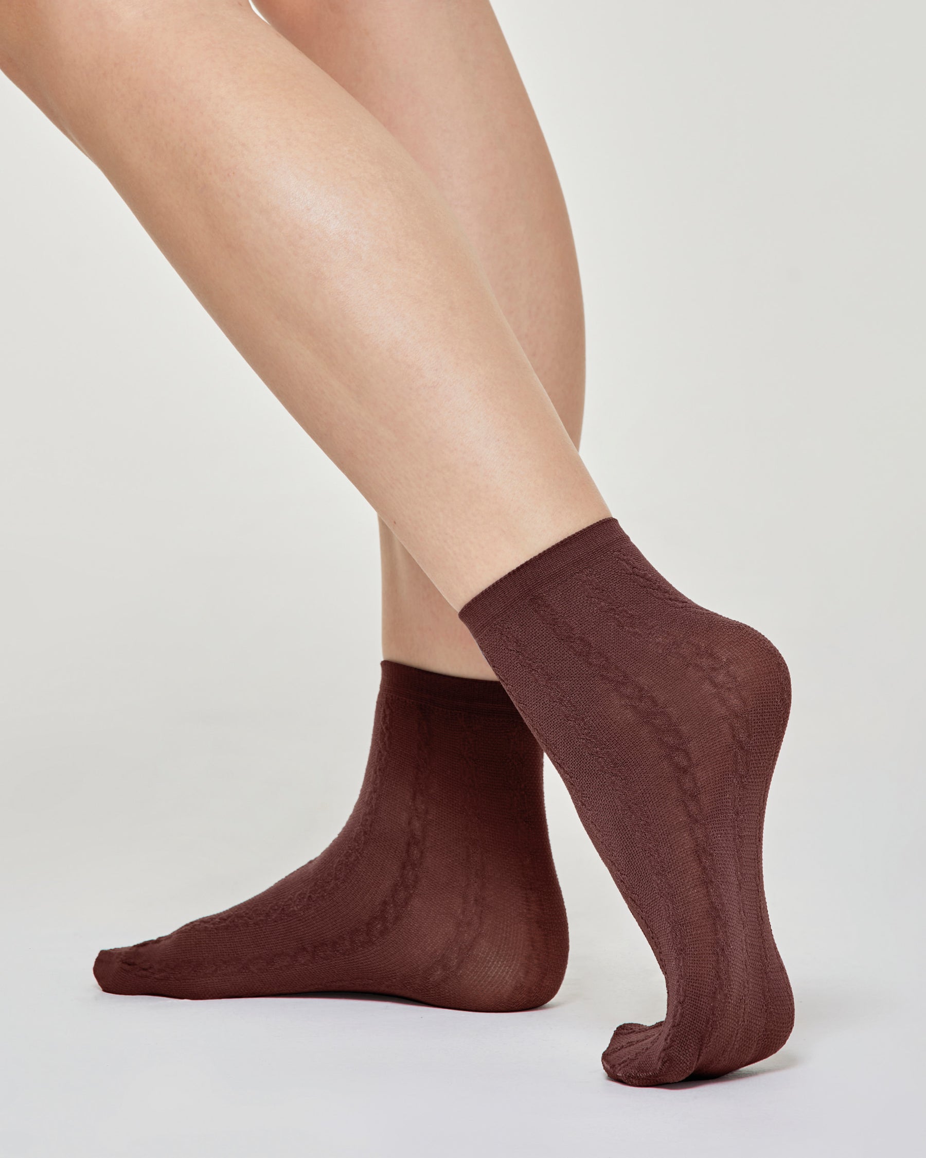Marina opaque sock with knitted pattern