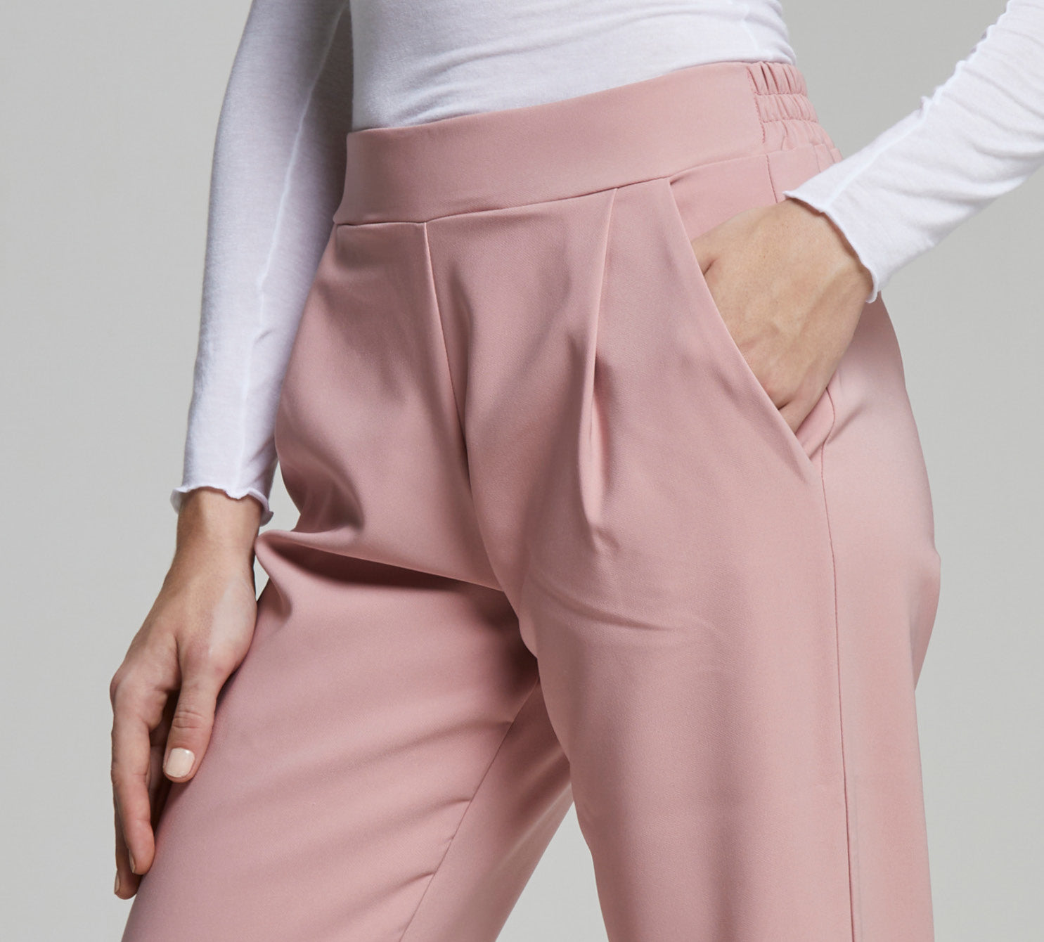 Sara women’s classic model trousers