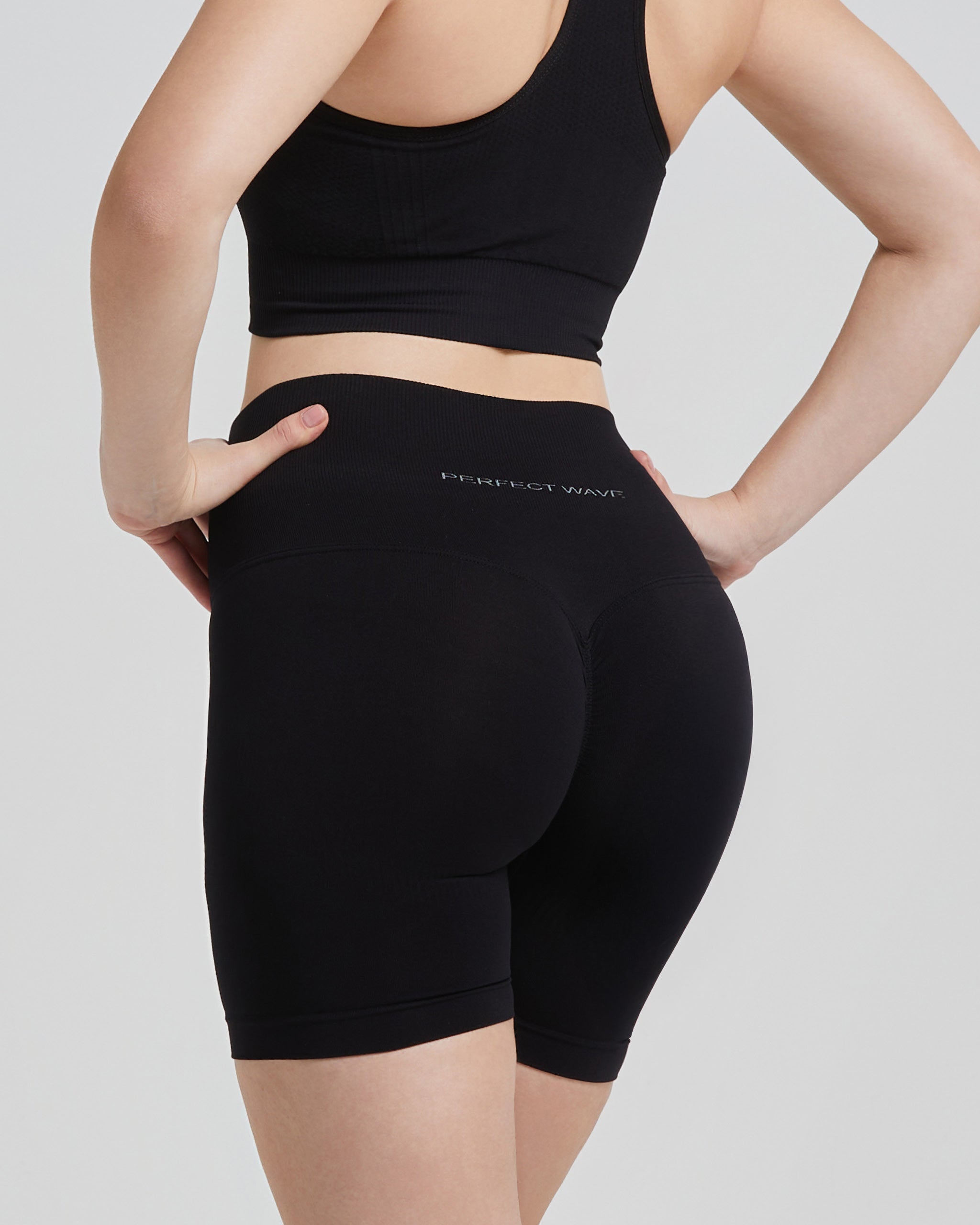 Panty effetto push-up perfect wave