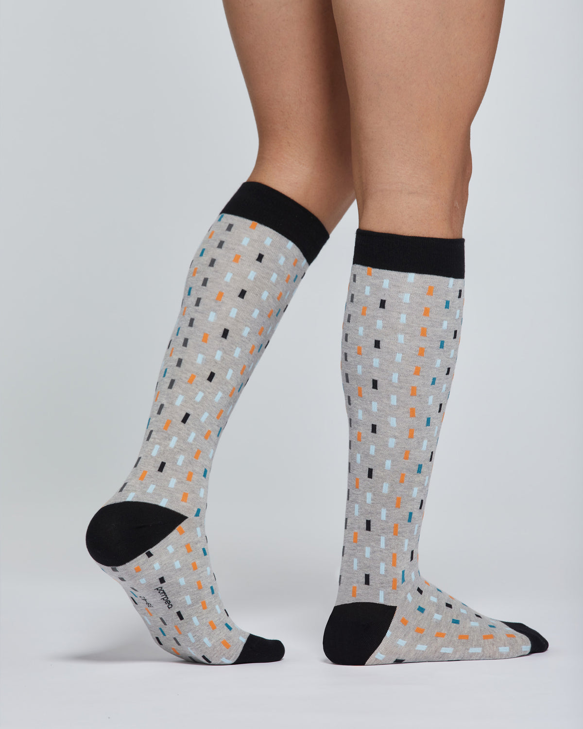 CAMILLO LONG COTTON SOCKS WITH CHECKED PATTERN 