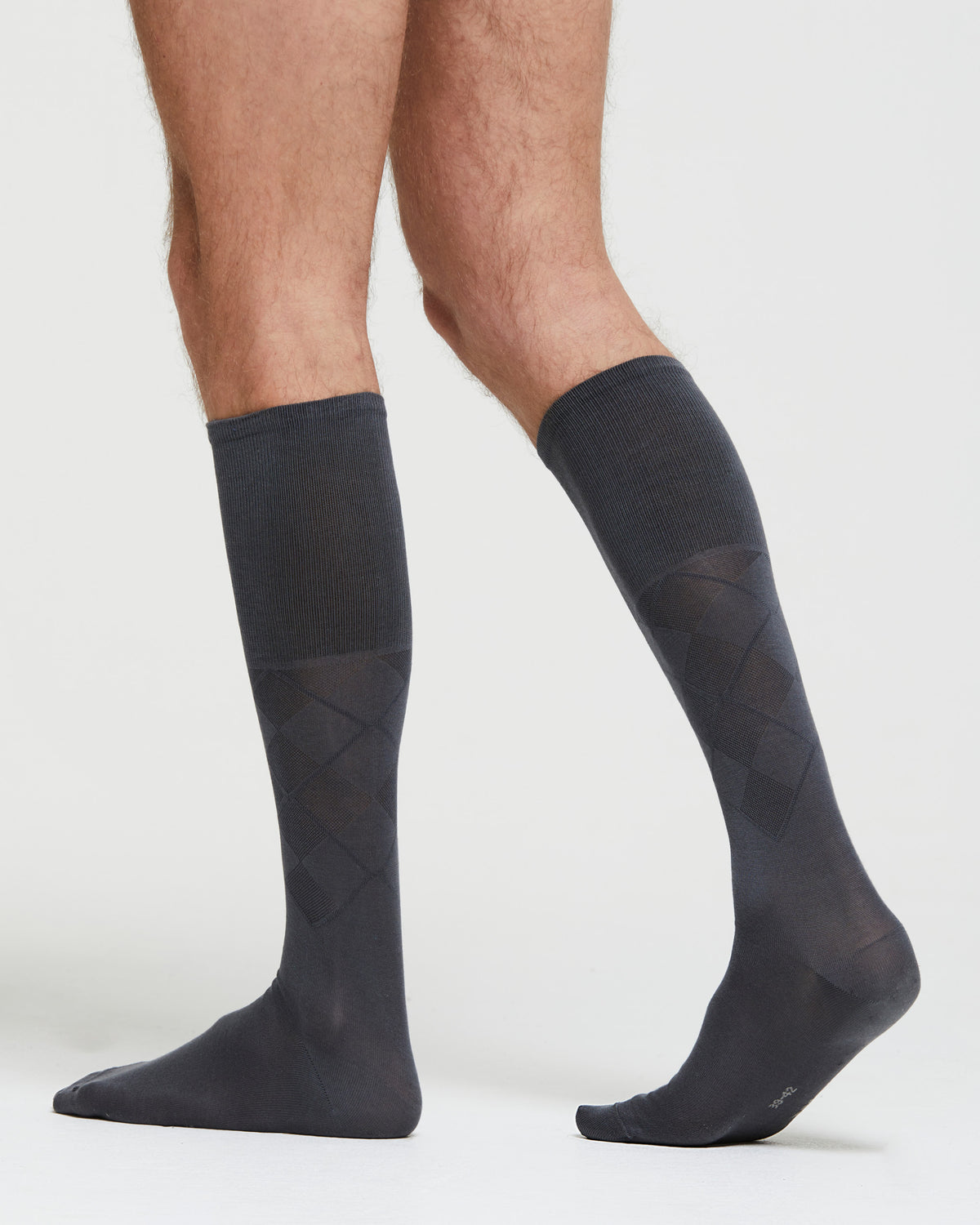 SANDRO COTTON LONG SOCKS WITH ARGYLE PATTERN