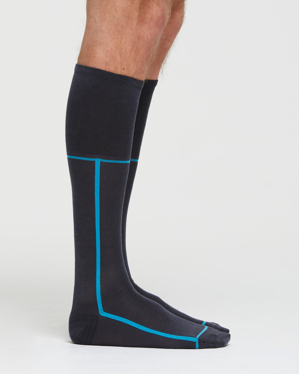 FILIPPO COTTON LONG SOCKS WITH CONTRASTING STRIPE PATTERN
