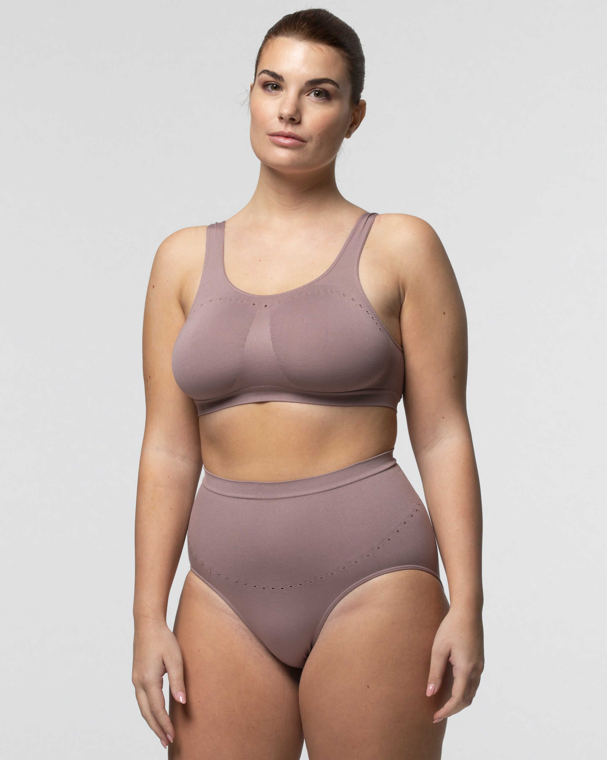 Slip femme en microfibre douce Skin Shades | Pompéia Slip femme en microfibre douce Skin Shades | Pompéia