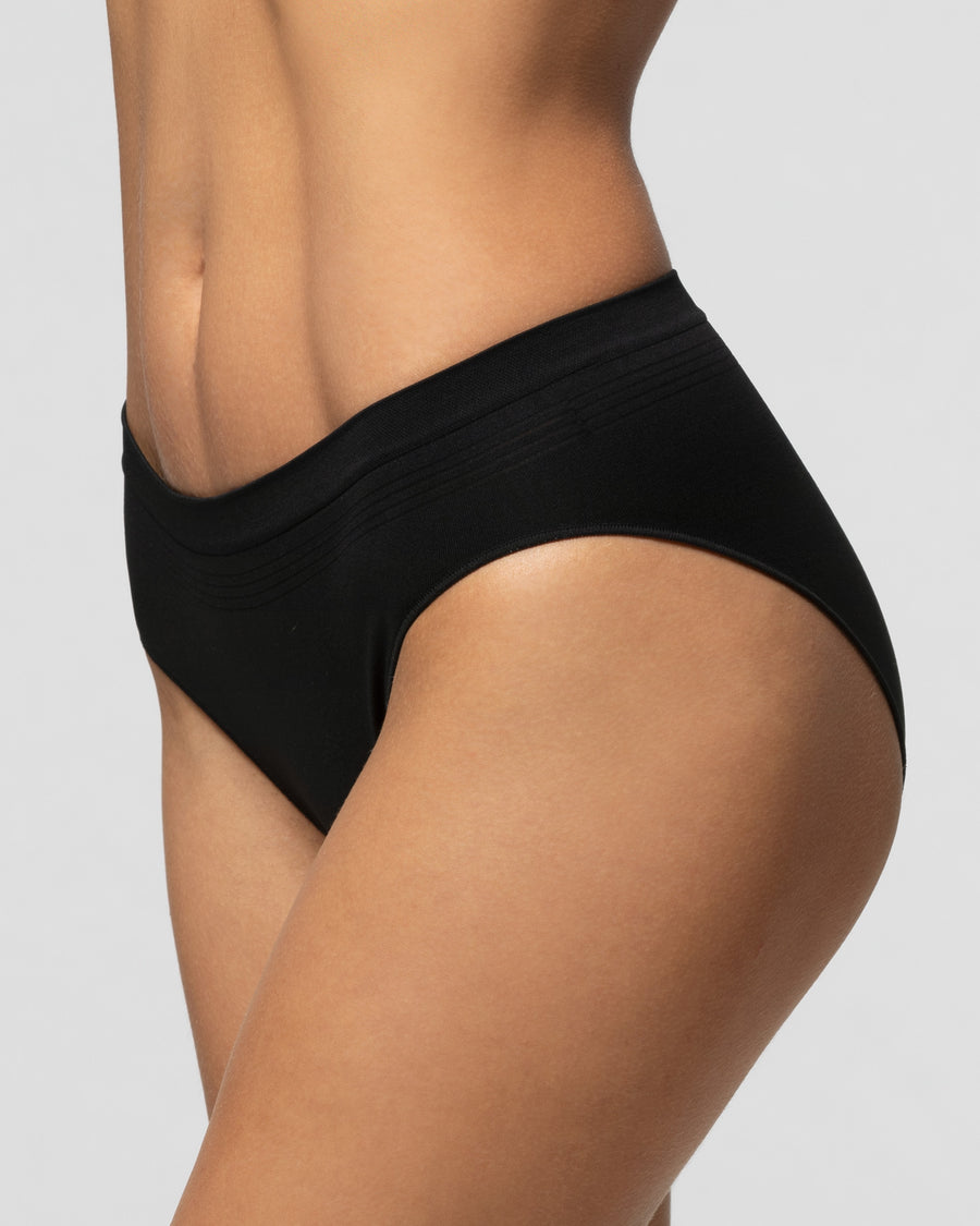 Seamless elasticated bikini briefs, odor control, black, Women's Underwear