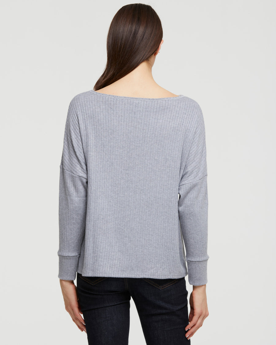 WOMEN’S RIBBED TOP WITH CREW NECK