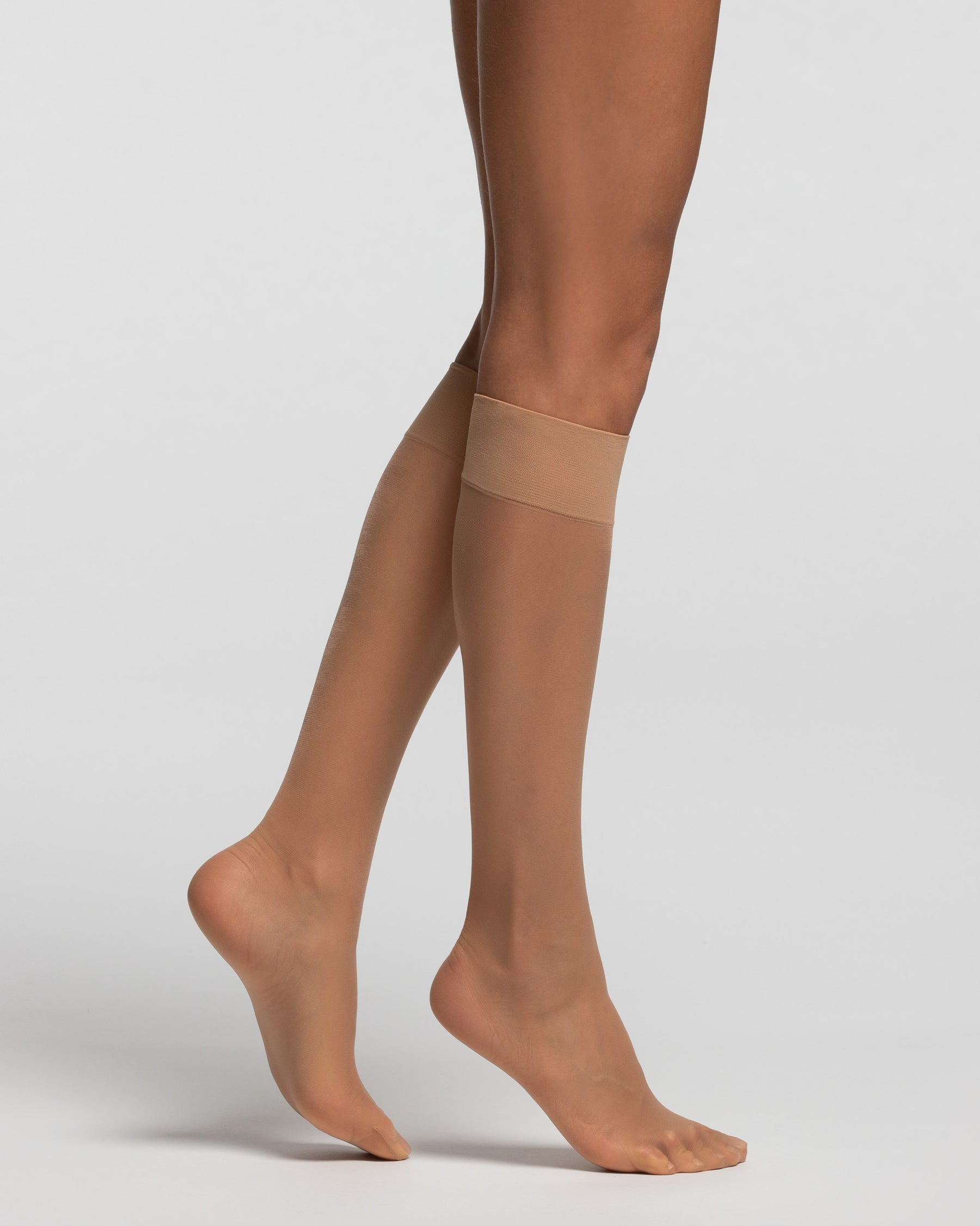 IDEALE 20 denier knee highs x2