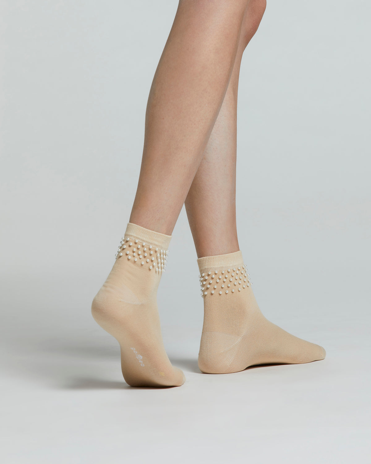 COTTON CAMELIA SOCK WITH TINY-PEARL DETAILING