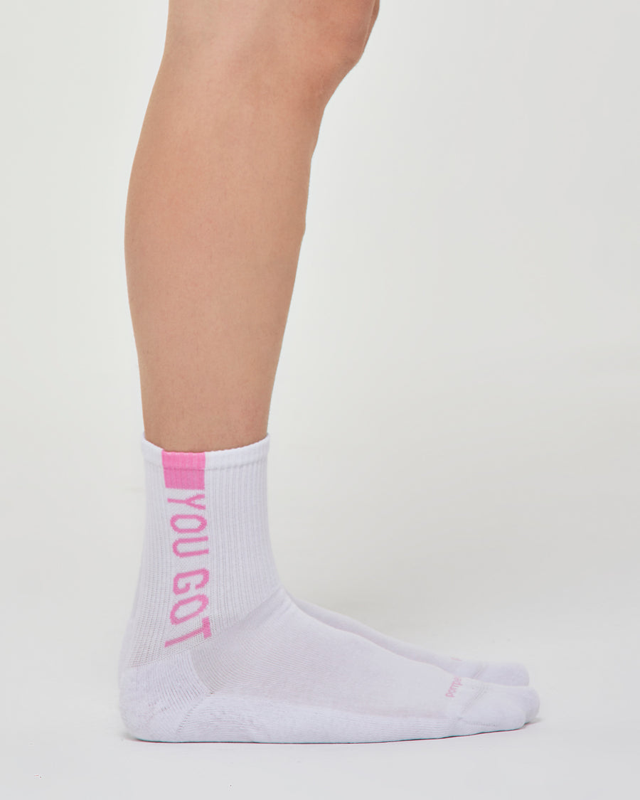 KURZE SPORTSOCKEN, DIE SIE BEWEGEN MÜSSEN