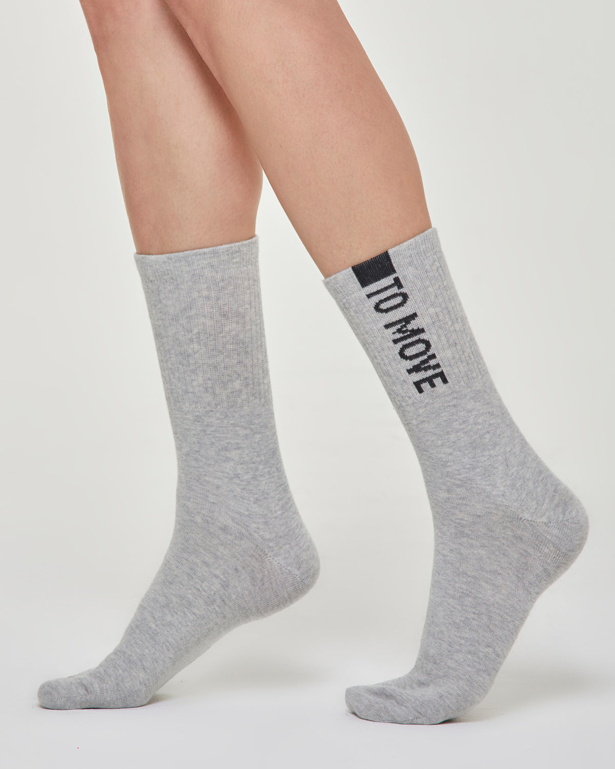 KURZE SPORTSOCKEN, DIE SIE BEWEGEN MÜSSEN