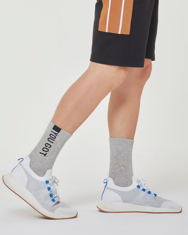 KURZE SPORTSOCKEN, DIE SIE BEWEGEN MÜSSEN