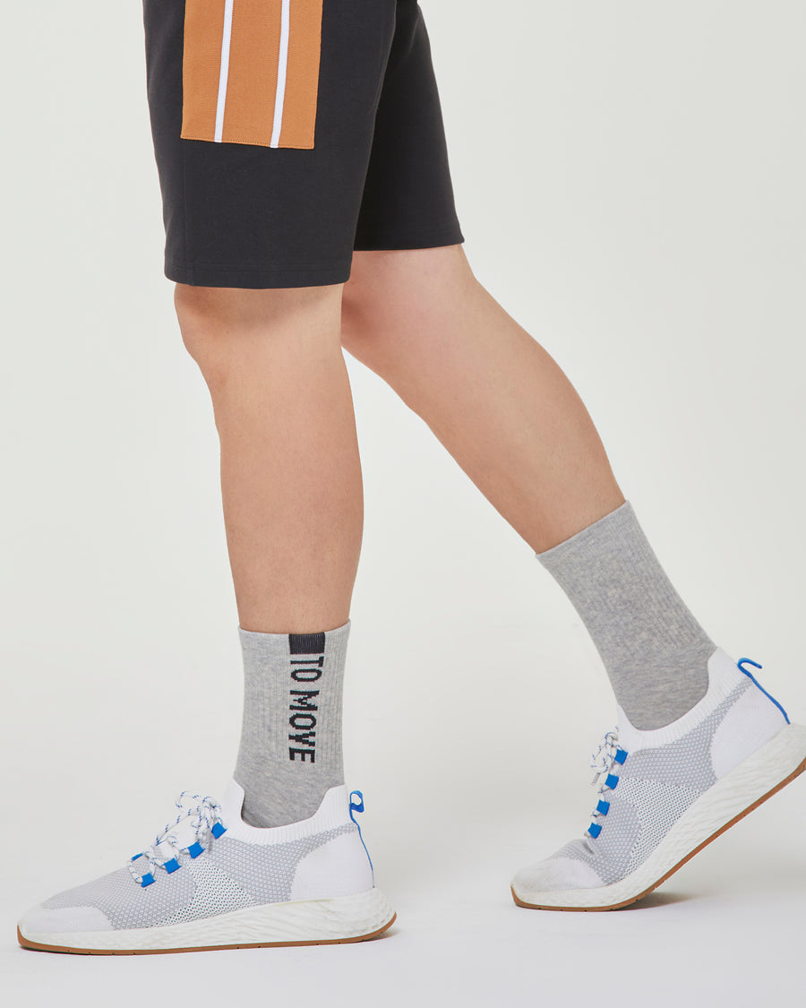 KURZE SPORTSOCKEN, DIE SIE BEWEGEN MÜSSEN