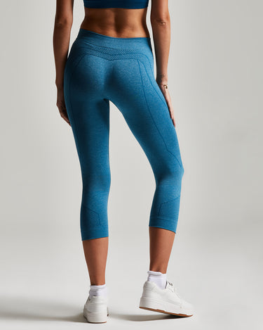 ATHLETIC THREE-QUARTER LEGGINGS