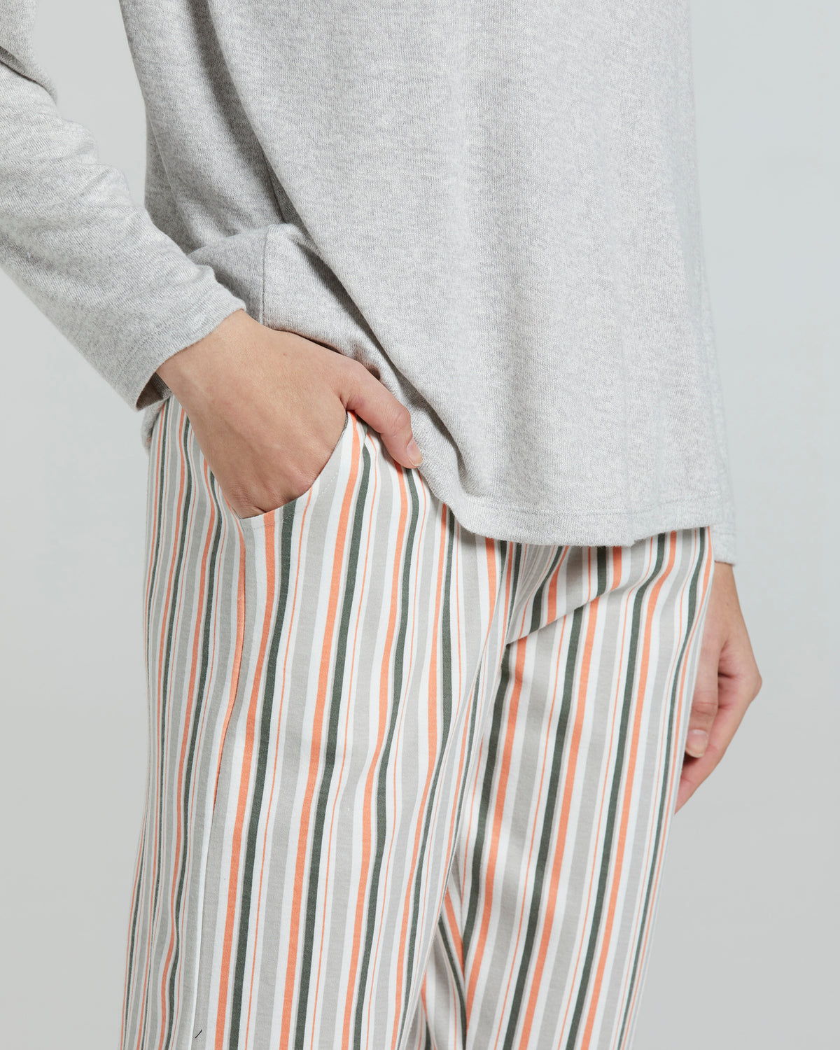 LONG RIGEL PYJAMAS IN VISCOSE AND COTTON 
